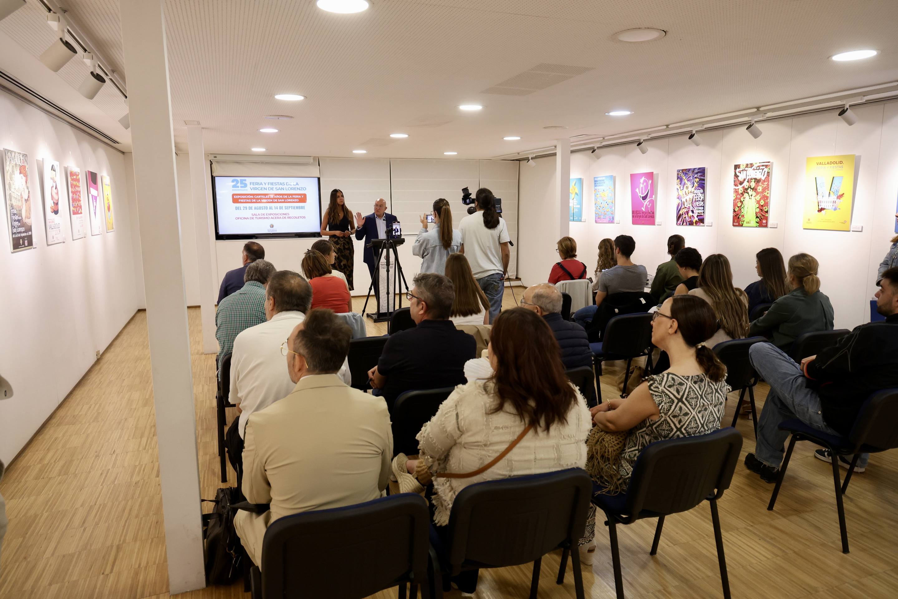 Los 25 años de carteles de las Fiestas de la Virgen de San Lorenzo, en imágenes