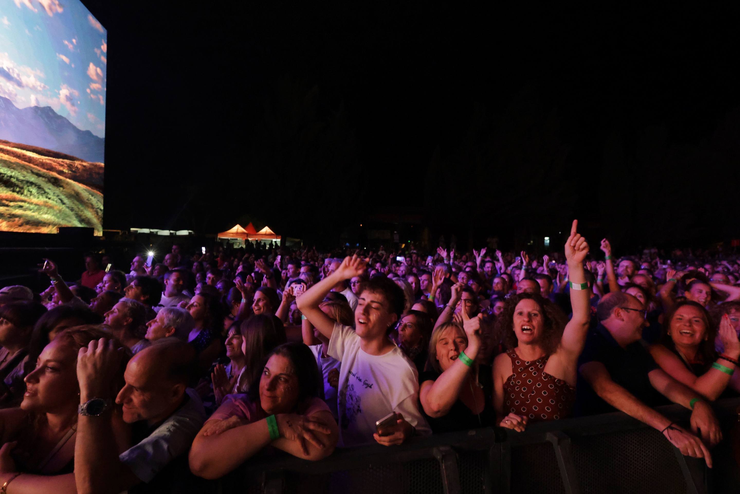 El concierto de Manuel Carrasco en Medina del Campo, en imágenes