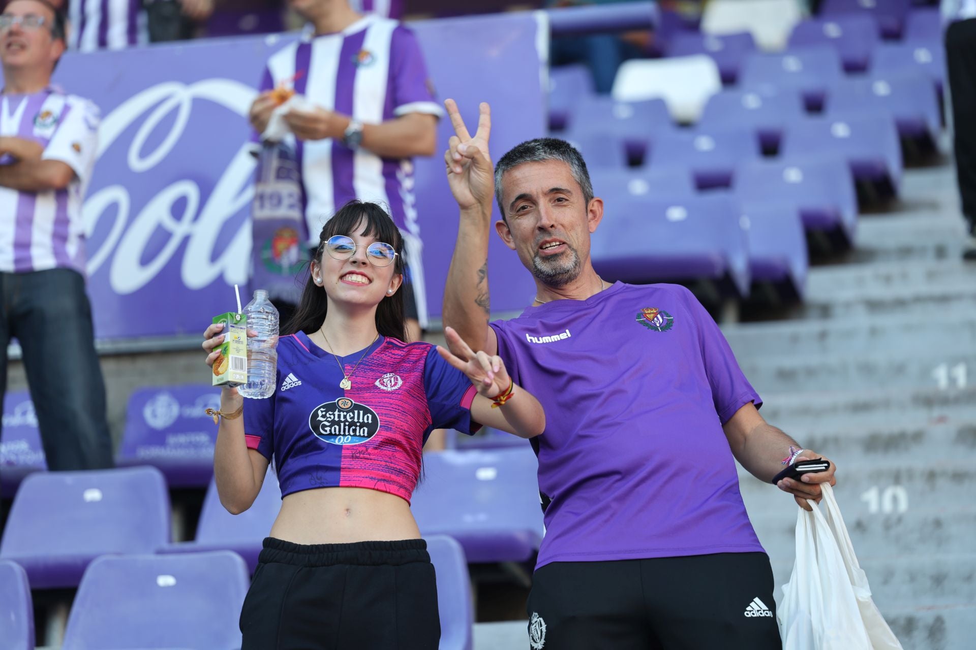 Búscate en la grada del Real Valladolid (1/4)