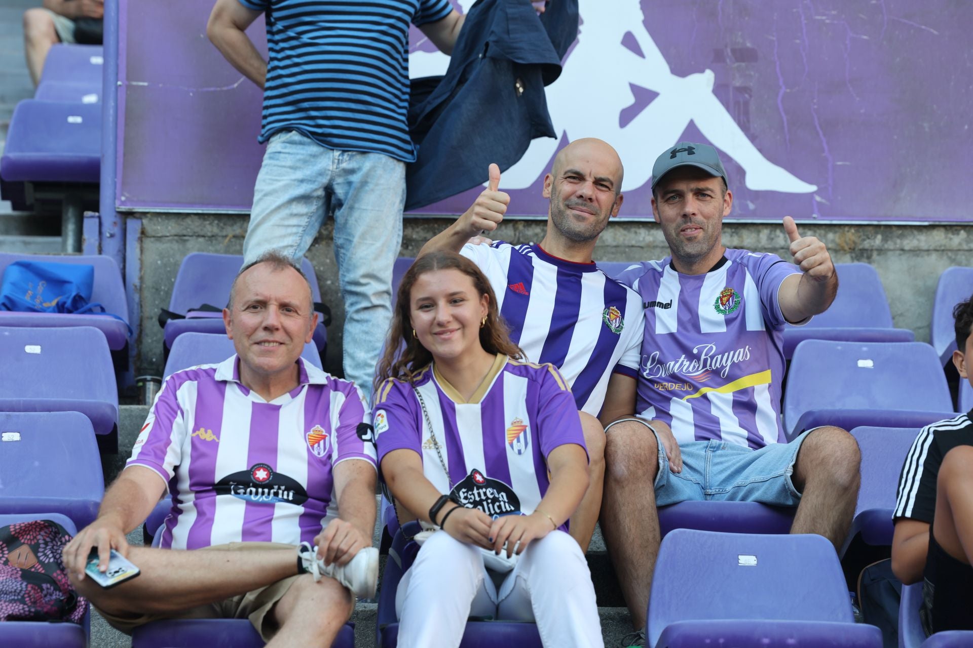 Búscate en la grada del Real Valladolid (3/4)