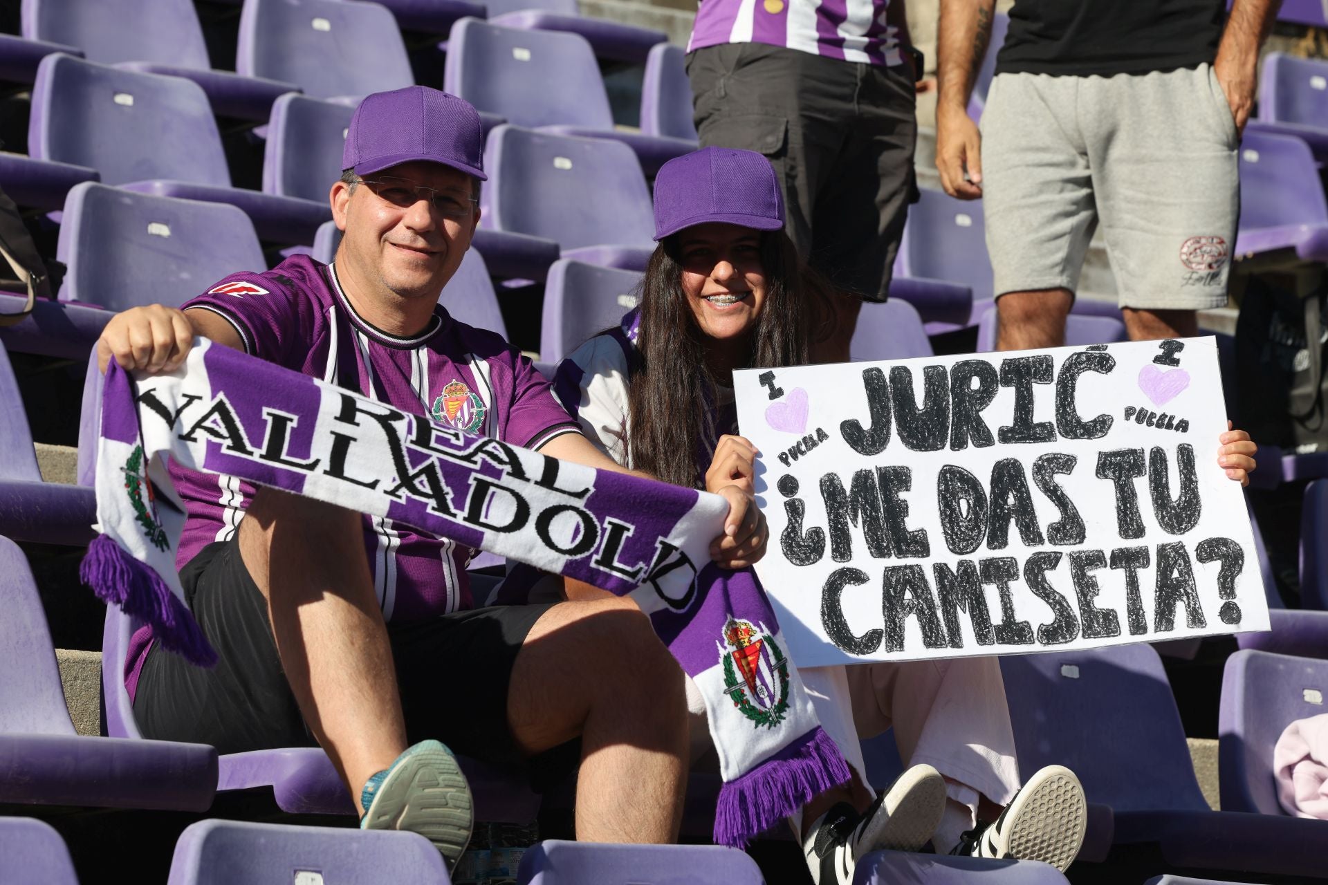 Búscate en la grada del Real Valladolid (3/4)