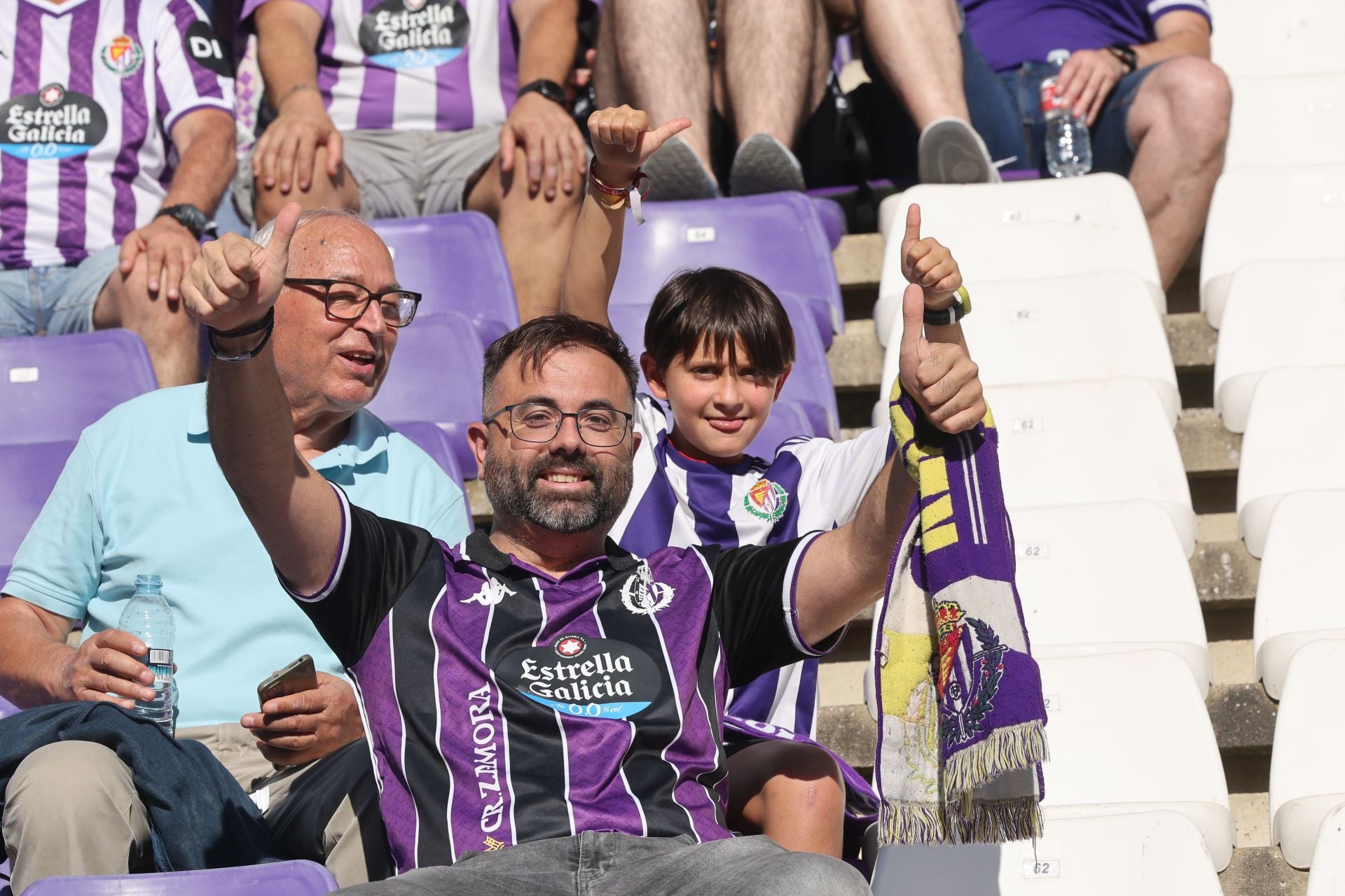 Búscate en la grada del Real Valladolid (2/4)