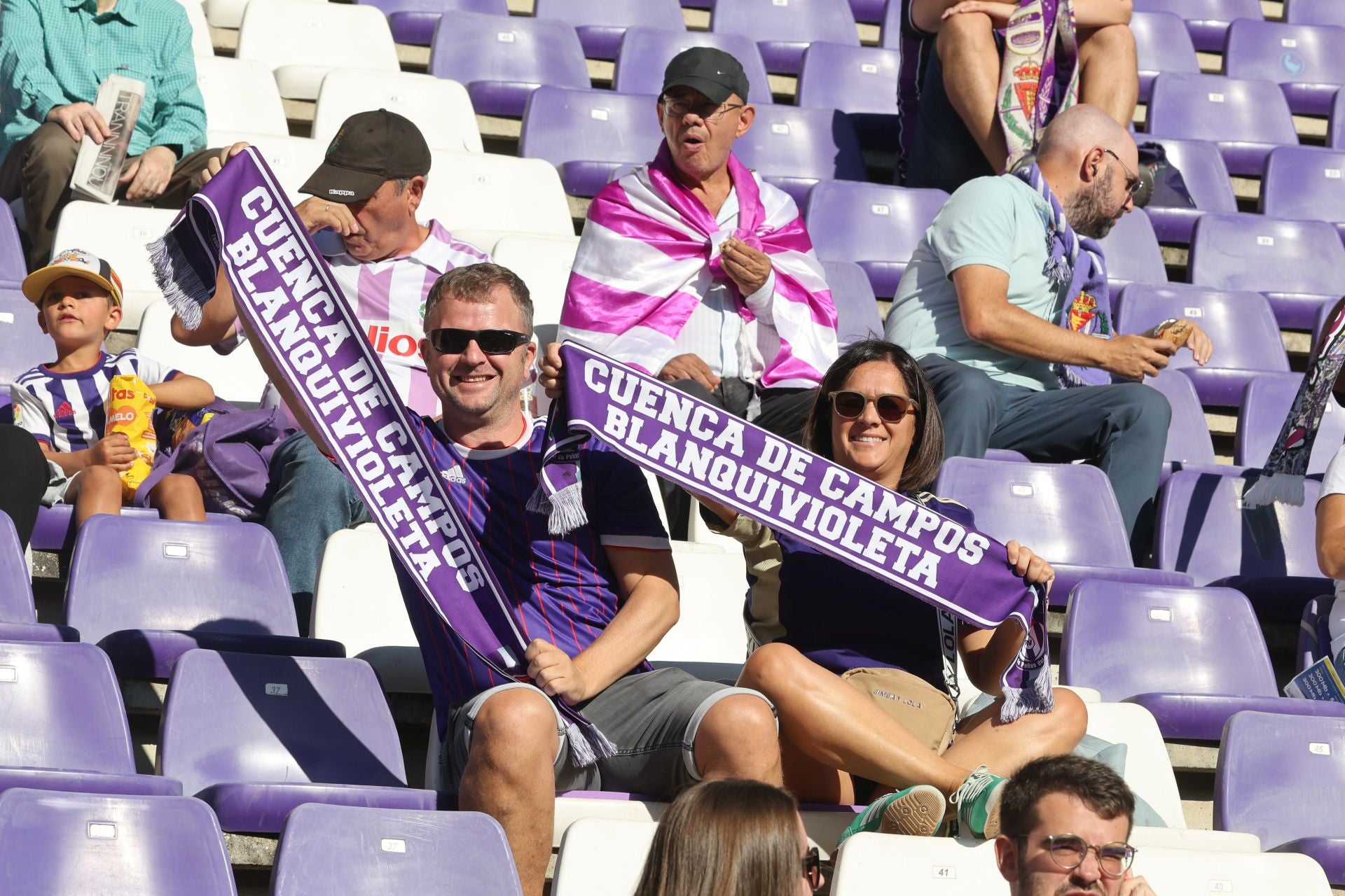 Búscate en la grada del Real Valladolid (1/4)