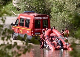 Imagen de archivo de un rescate en un operativo de búsqueda en un río.
