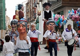 Palencia vive la fiesta en la calle