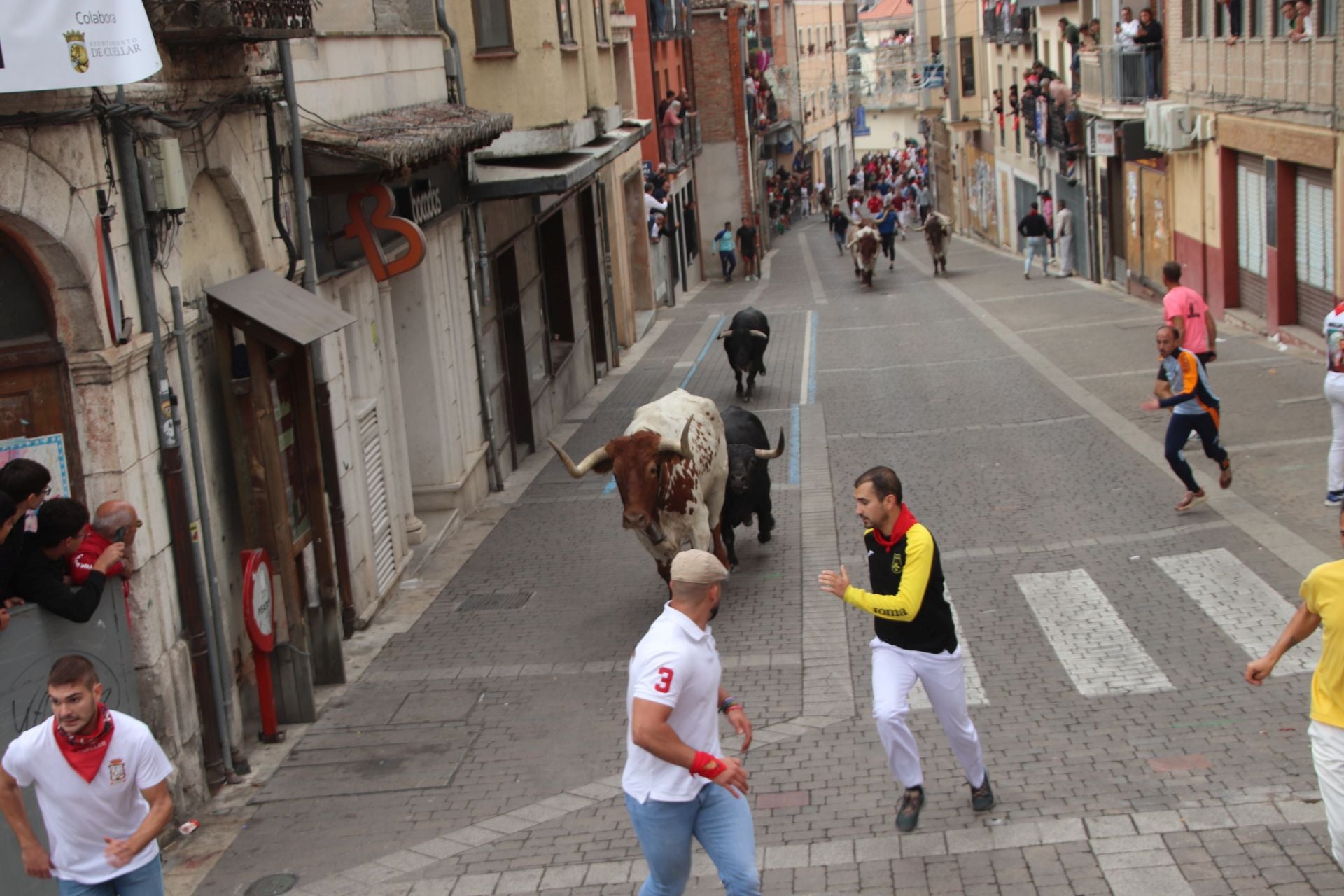 Fotos del tramo urbano del primer encierro de Cuéllar