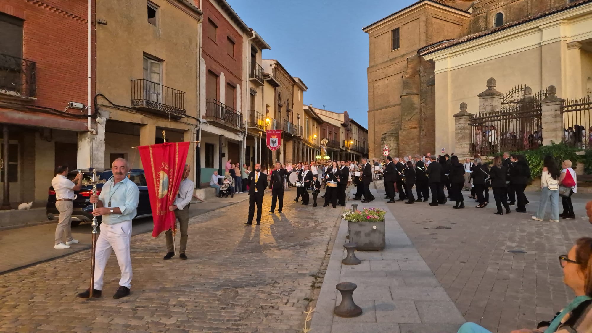 Así fue la emotiva proclamación de la Virgen de Fuentes como alcaldesa perpetua de Villalón de Campos