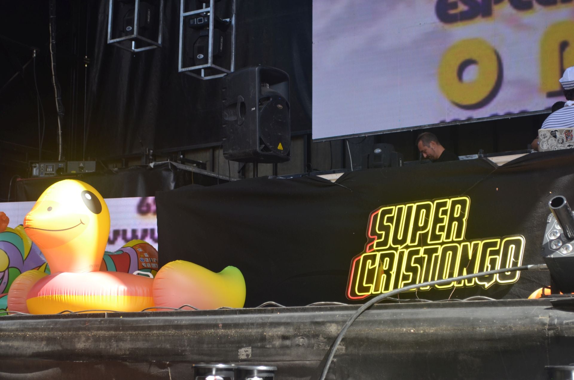 Las imágenes de la colocación de la bandera en Medina del Campo