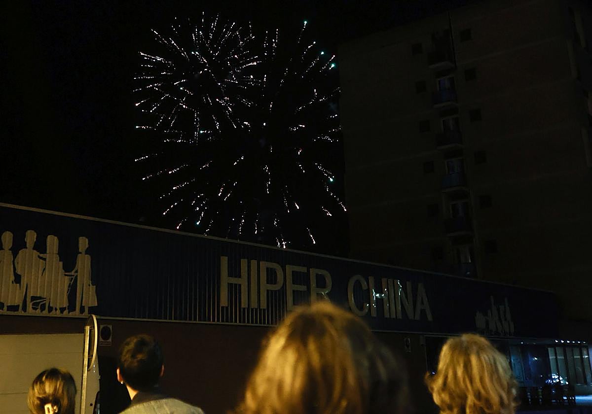 Fuegos artificiales en unas pasadas fiestas de San Antolín.