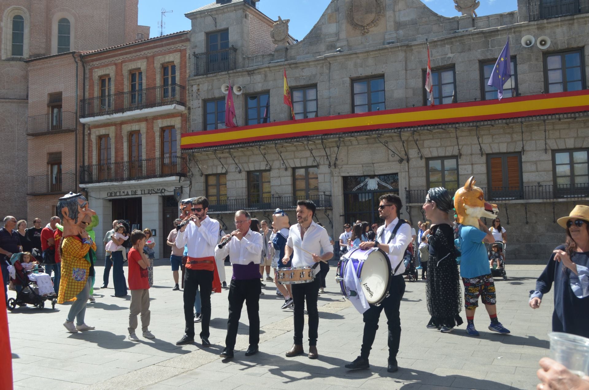 Las imágenes de la colocación de la bandera en Medina del Campo