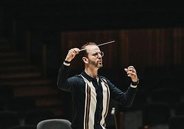 Néstor Bayona dirigirá a la OSCyL.