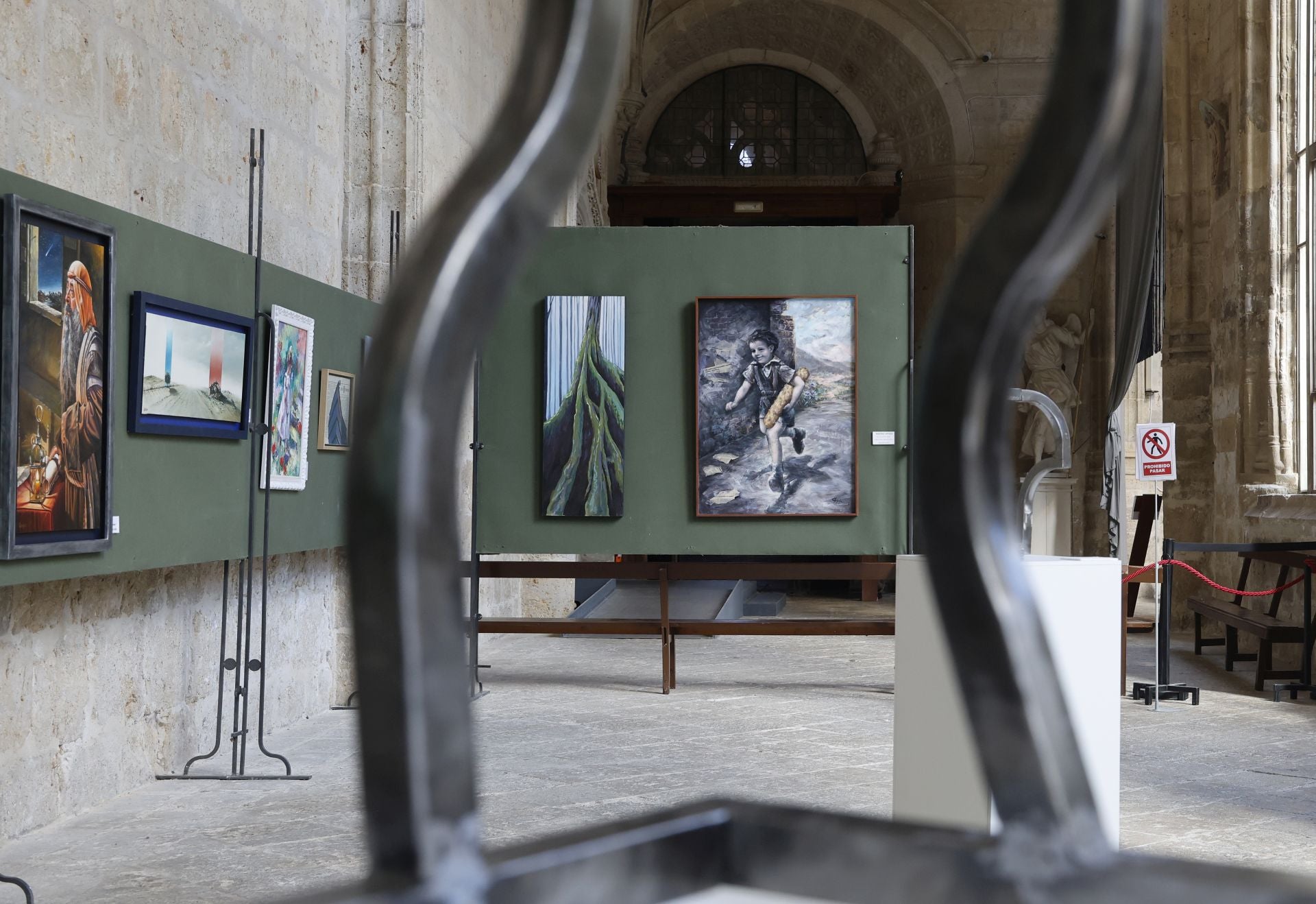 Así es la muestra &#039;Bourges&amp;Palencia 2025&#039; de Thieldon en el claustro de la Catedral