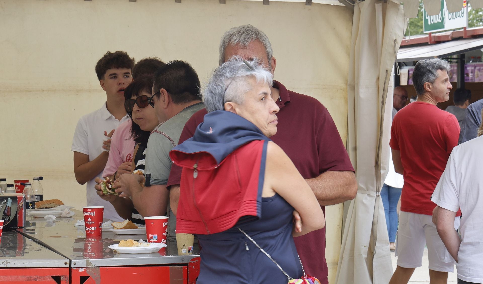 La oferta gastronómica de San Antolín llena las calles de gente