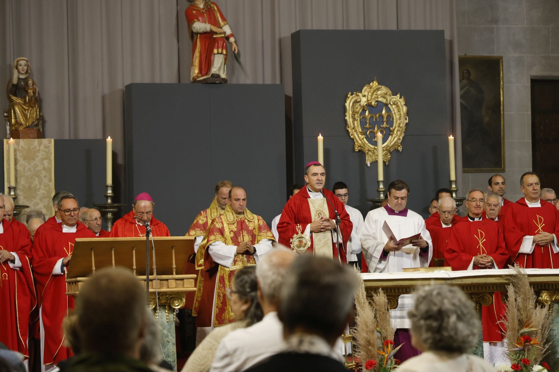 La Catedral de Palencia, a rebosar en la misa por San Antolín
