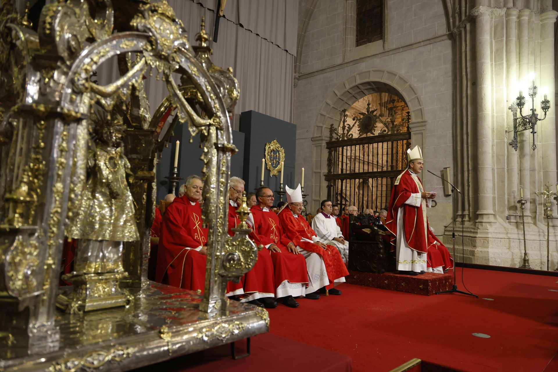La Catedral de Palencia, a rebosar en la misa por San Antolín