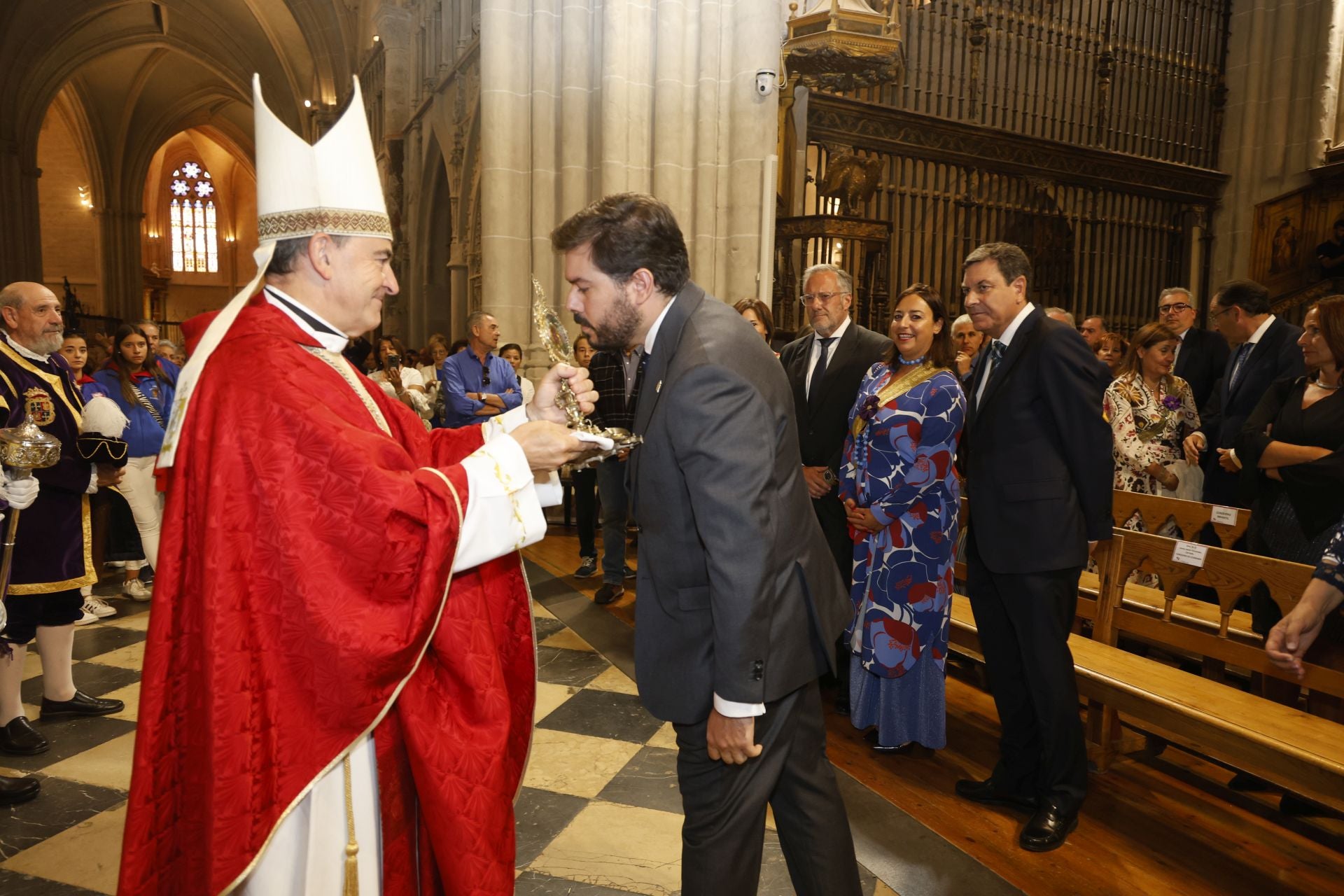 La Catedral de Palencia, a rebosar en la misa por San Antolín