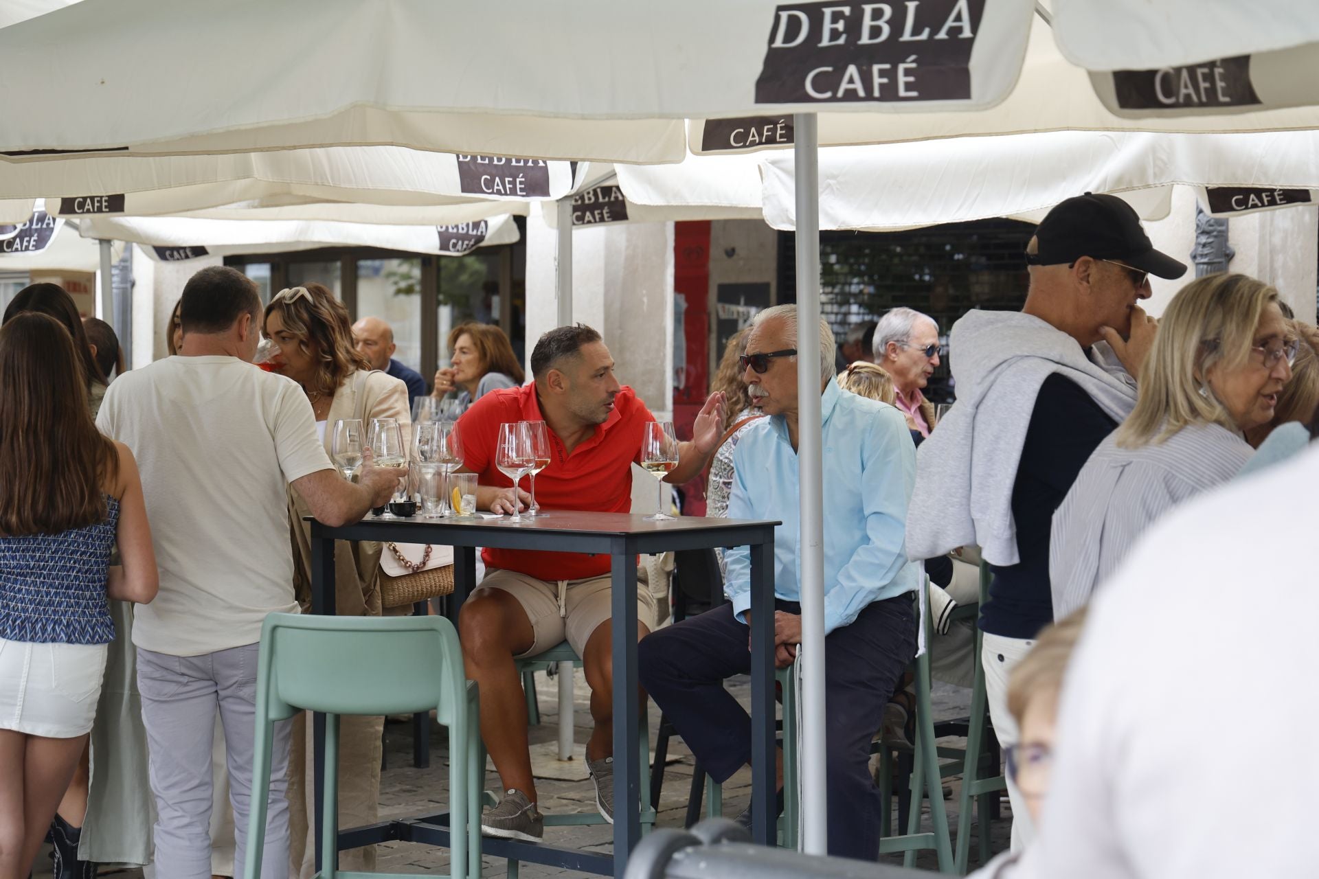 Los palentinos llenan las calles por San Antolín