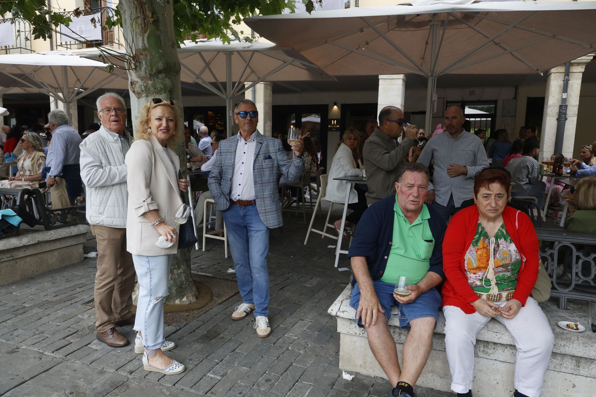 Los palentinos llenan las calles por San Antolín