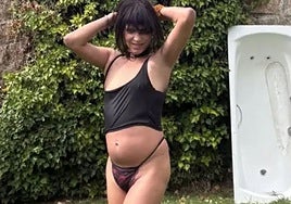 Sheila Devil, en su jardín.