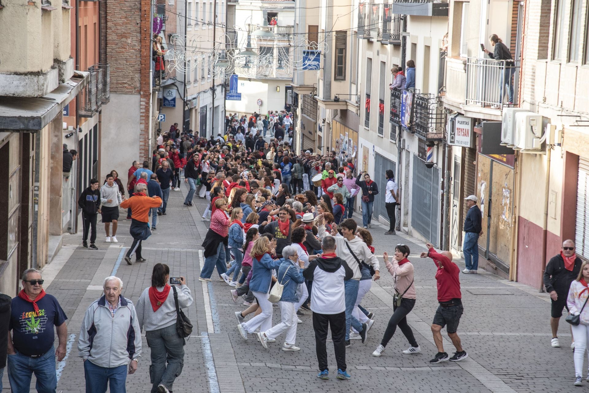 Fotos del ambiente en el tercer encierro de Cuéllar