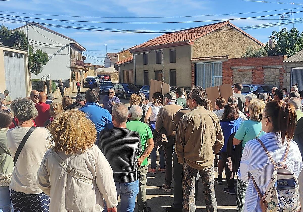 Concentración del martes en Olleros de Tera.