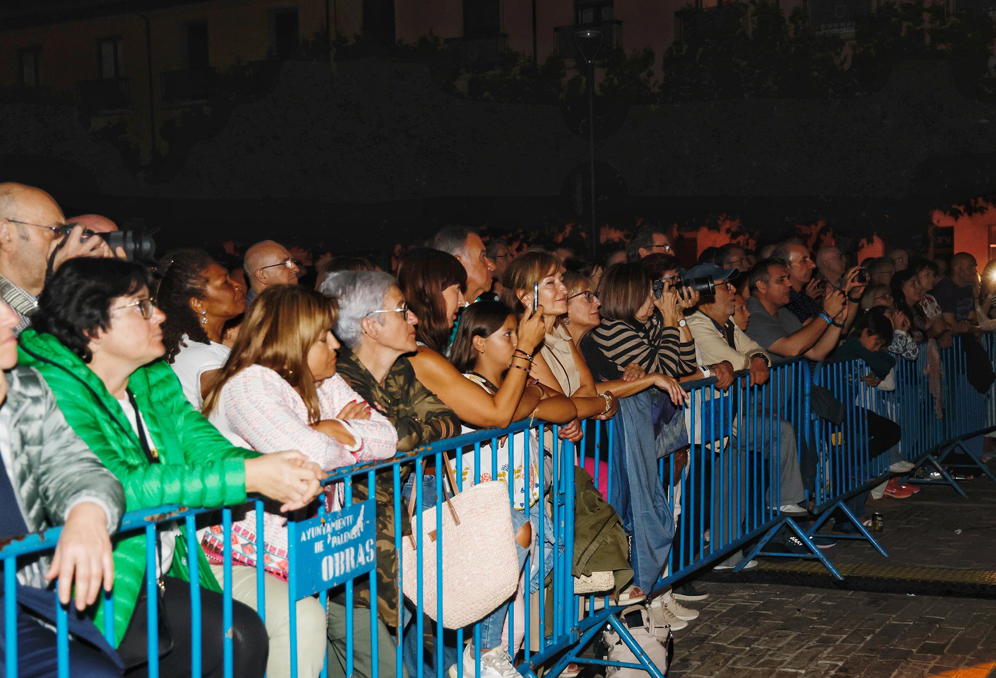 Cristina Rosenvinge llena la Plaza Mayor con su pop lírico
