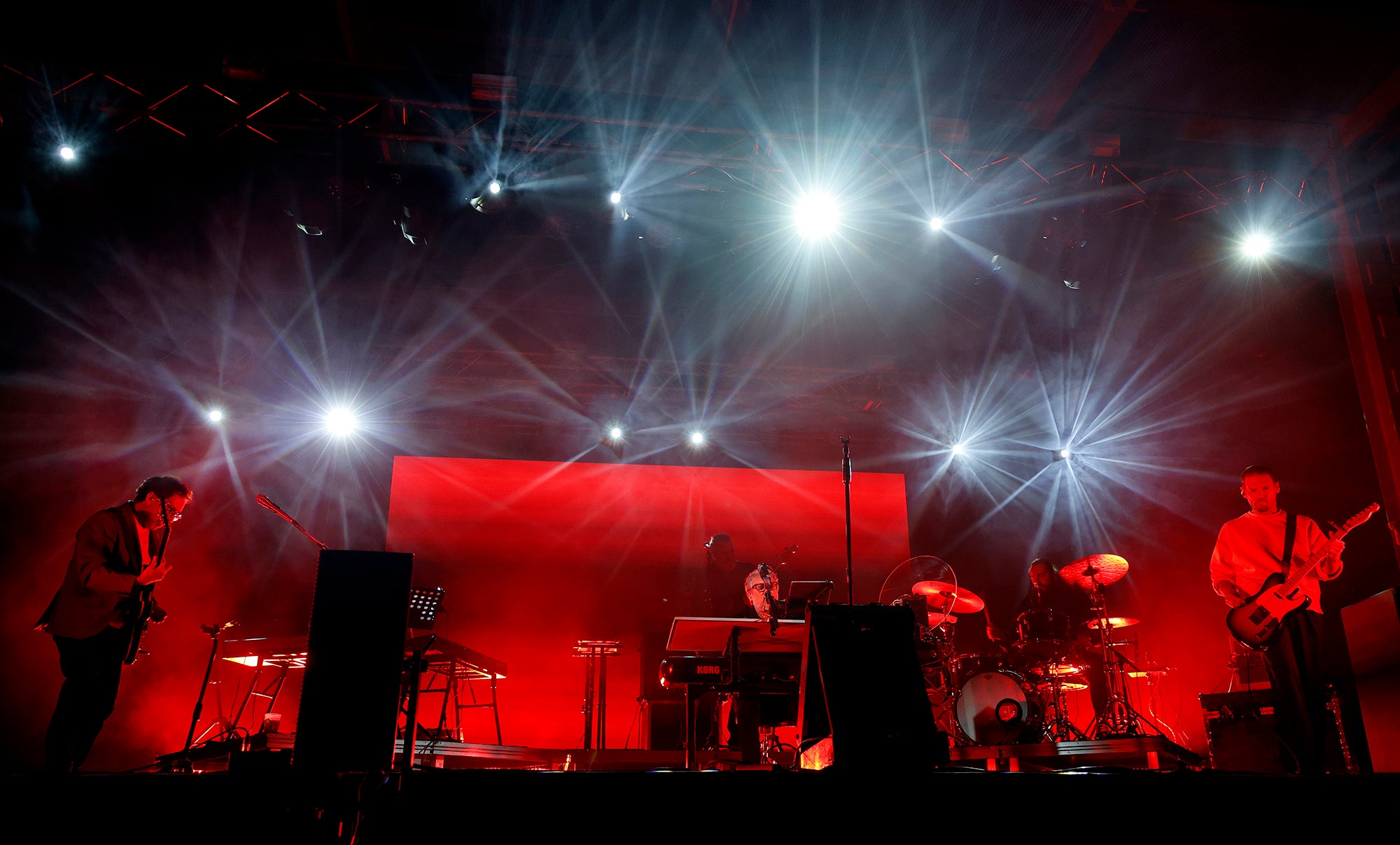 Iván Ferreiro llena el parque del Salón con distintas generaciones de palentinos