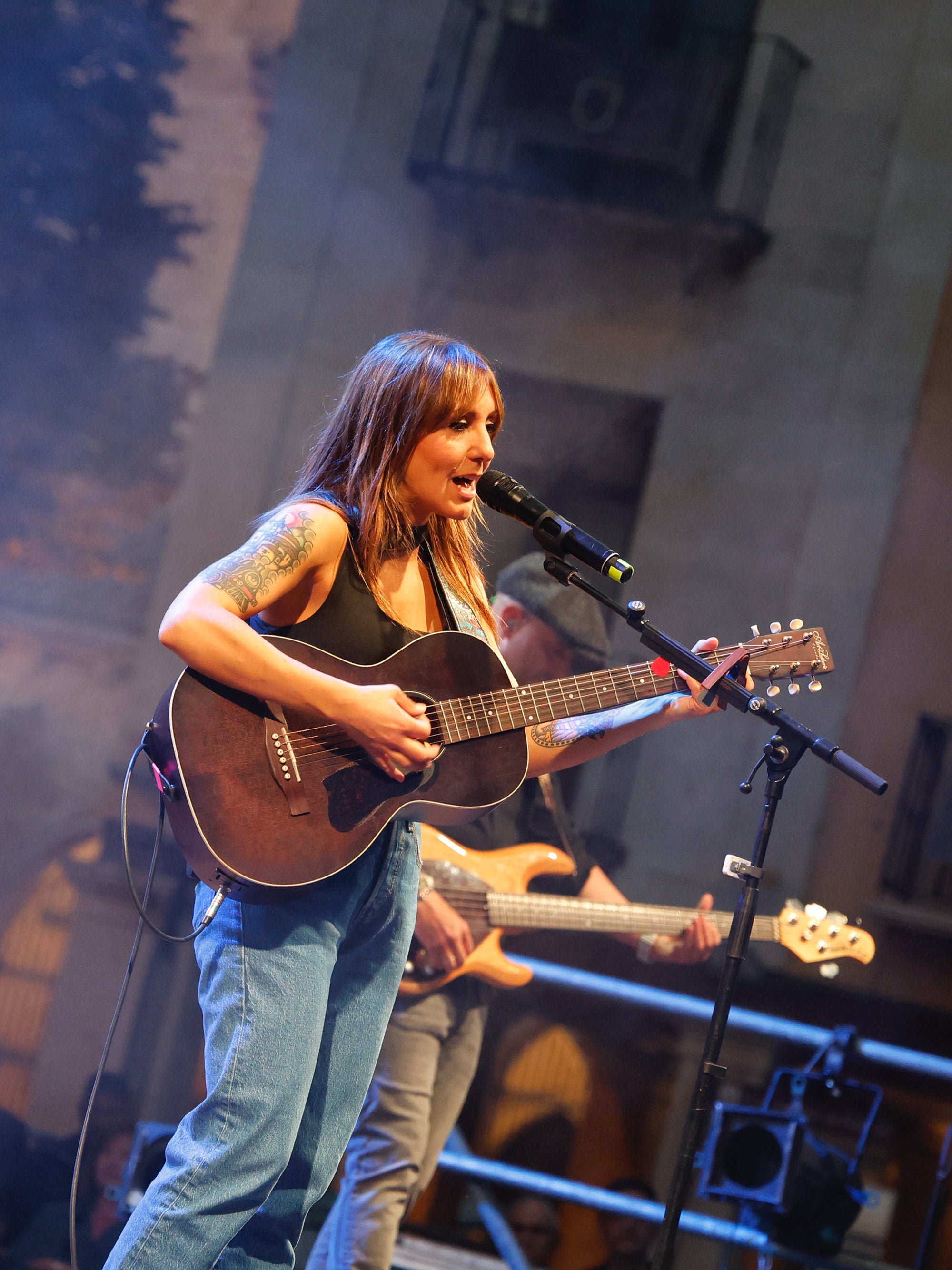 Cristina Rosenvinge llena la Plaza Mayor con su pop lírico