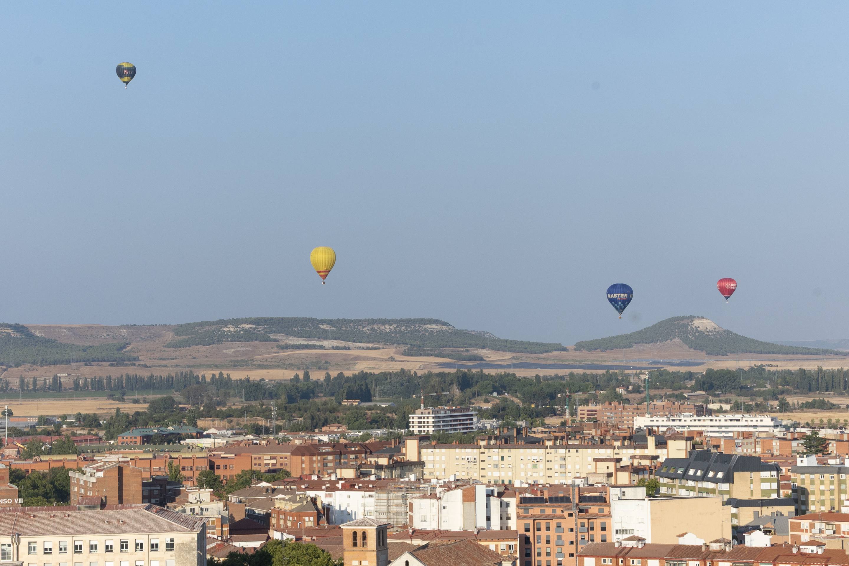 Las imágenes de los globos aerostáticos en el cielo de Valladolid
