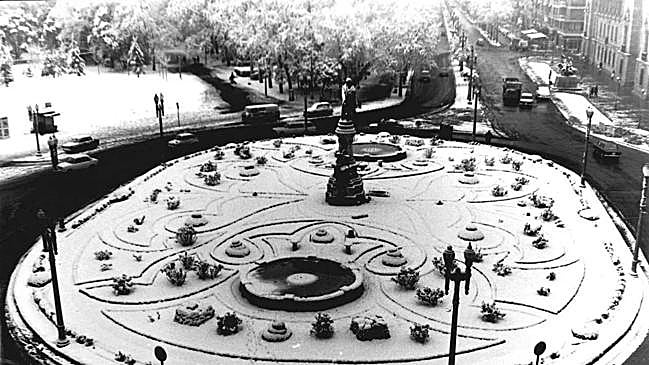 Imagen antes - La Plaza Zorrilla, en 1970 y en 2011.