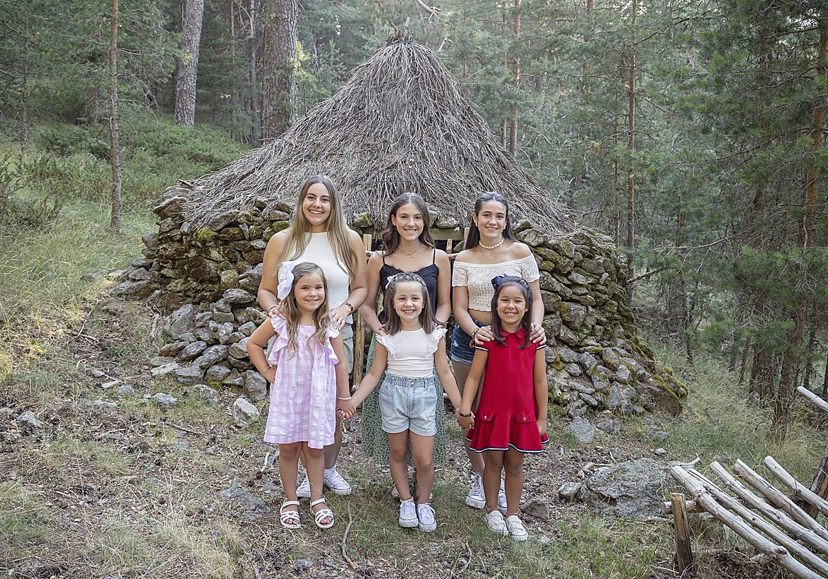 Reinas juveniles e infantiles de las fiestas de Valsaín