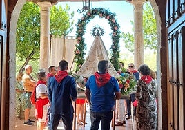 Procesión de la Virgen del Villar en Laguna de Duero.