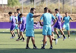 Javier Baraja, durante un entrenamiento del Real Valladolid Promesas.