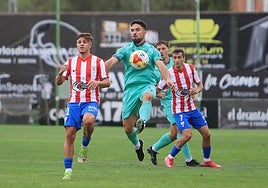 Rubén, durante un partido de pretemporada en La Albuera.