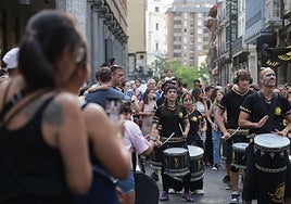 La Torzida pone ritmo y color a las fiestas de Valladolid