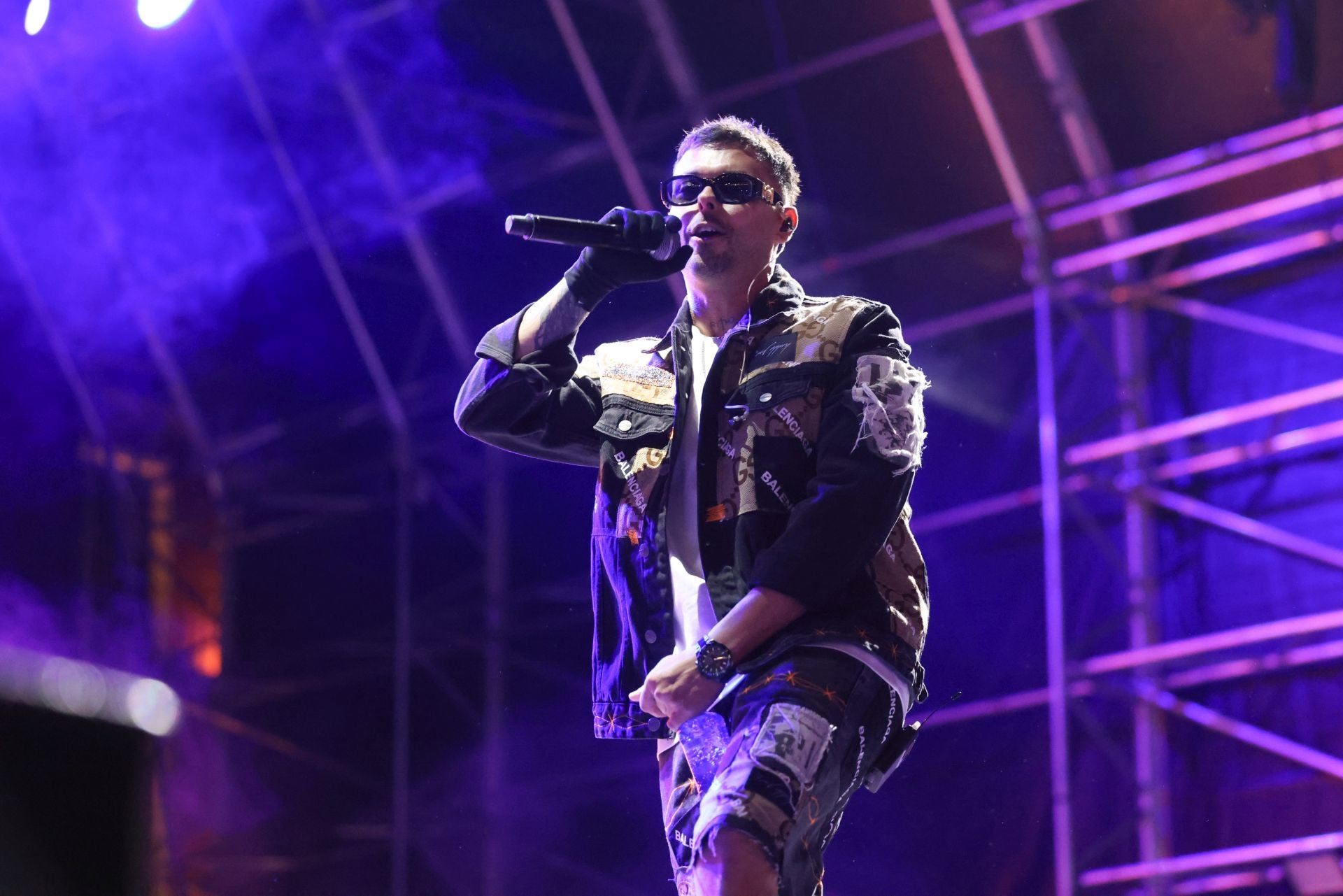 El concierto de Eleká The Class, el telonero de Beret, en imágenes