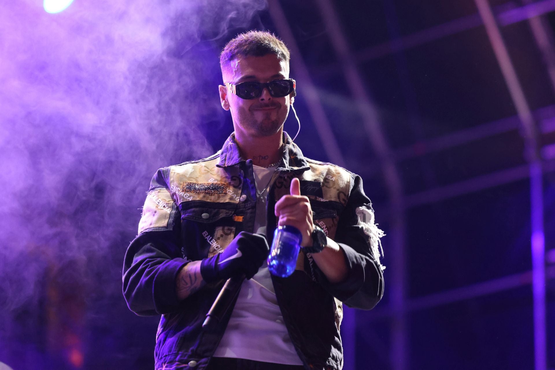 El concierto de Eleká The Class, el telonero de Beret, en imágenes