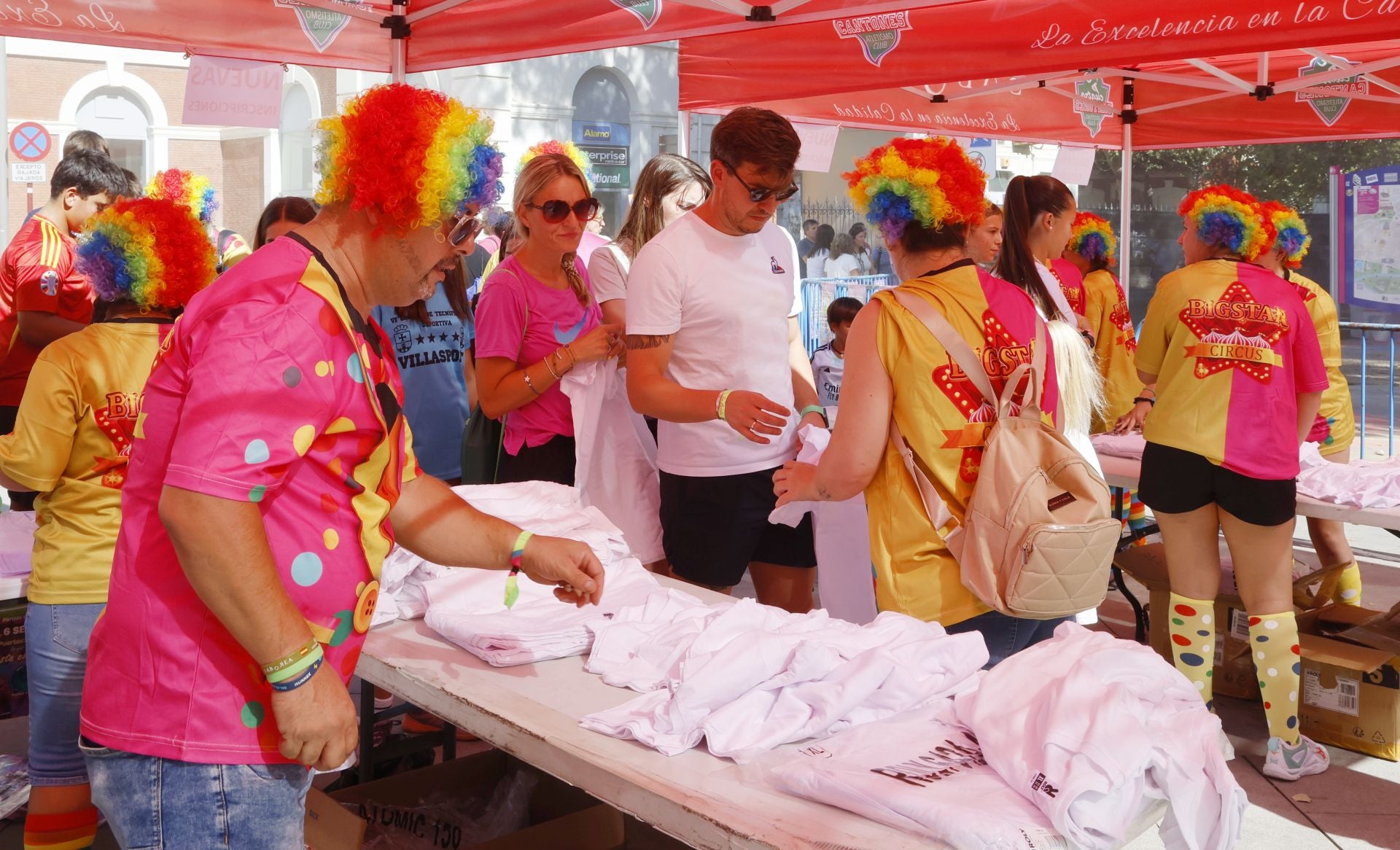 Palencia se tiñe de colores festivos