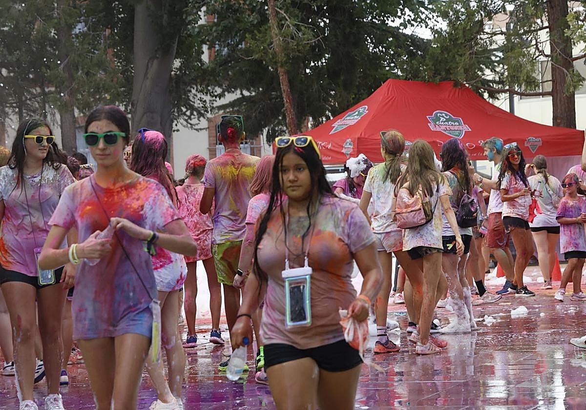 Participantes en la carrera popular, este sábado en Jardinillos.