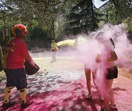 Palencia se tiñe de colores festivos