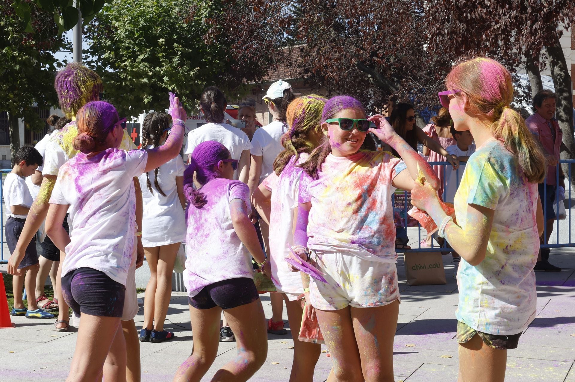 Palencia se tiñe de colores festivos