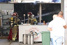 Las imágenes del incendio en la Casa de Andalucía de las Fiestas de Valladolid