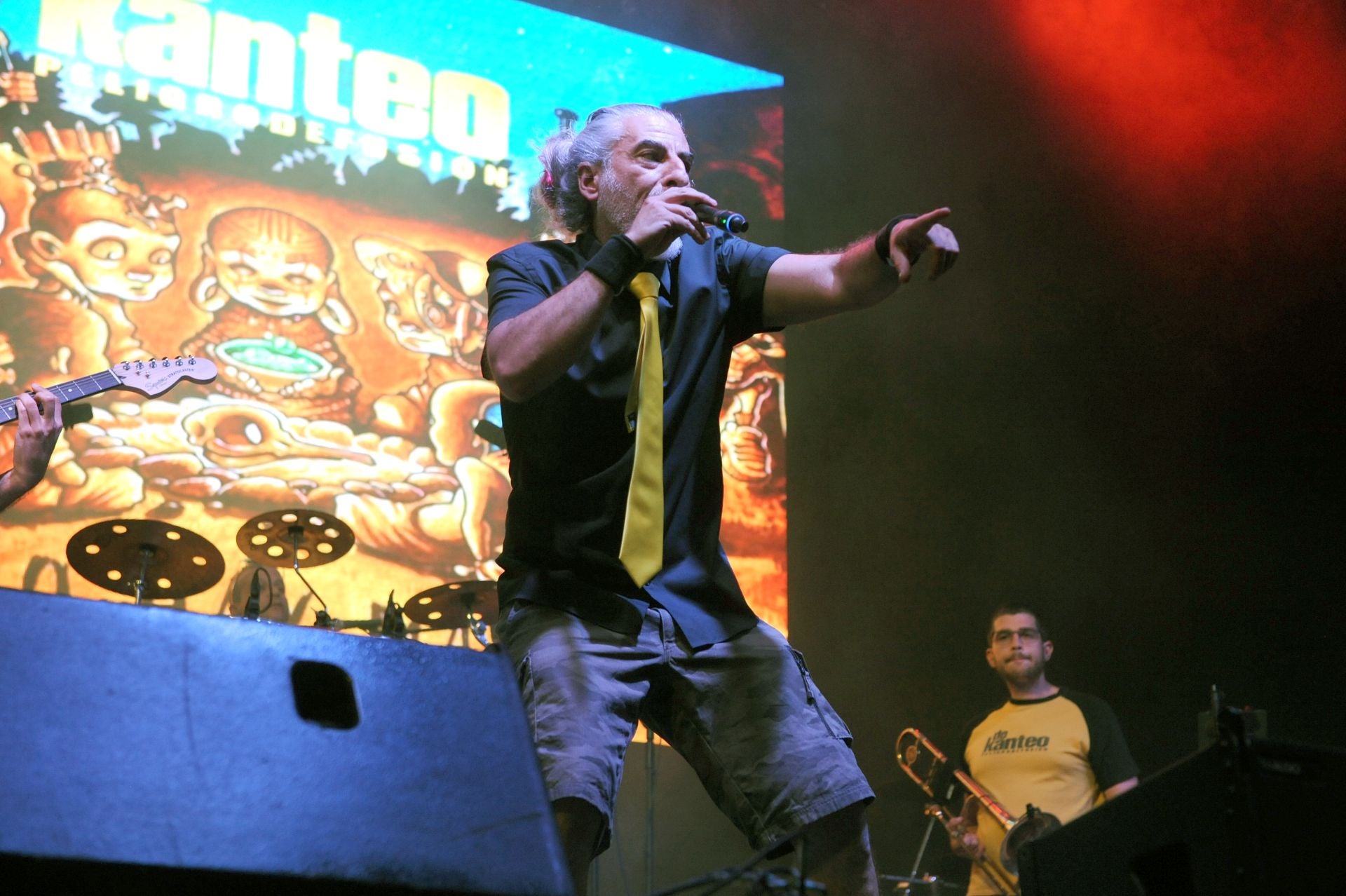 Actuación de De Kanteo.