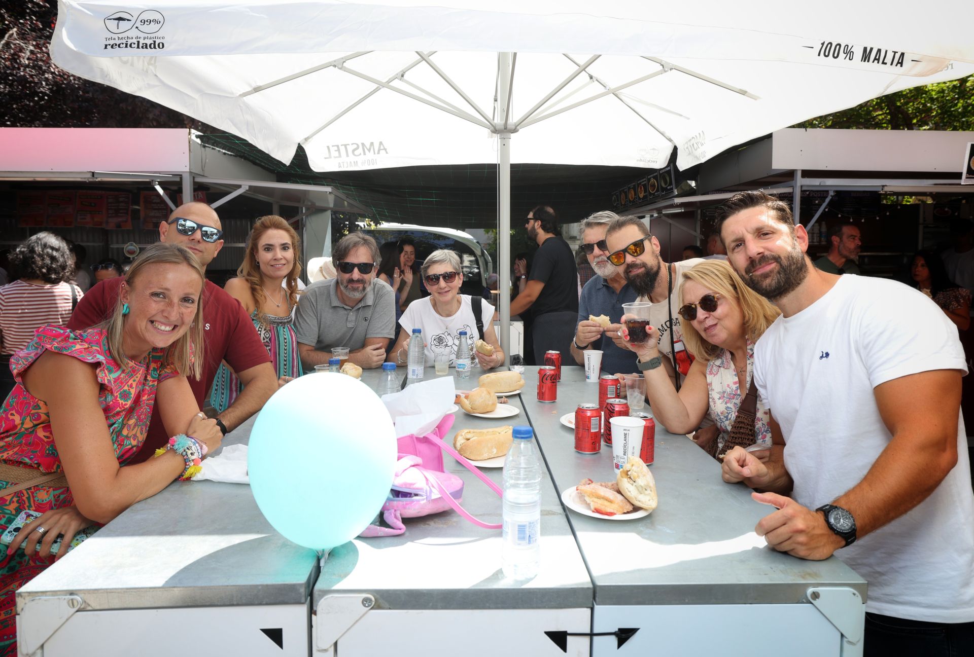 Las imágenes del ambientazo de la primera jornada oficial de las casetas de la Feria de Día