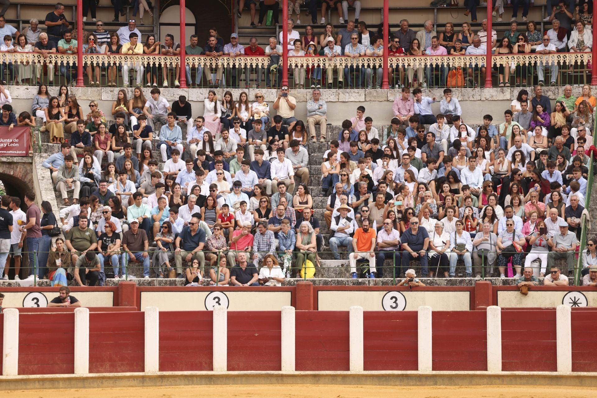 La corrida de rejones de Valladolid, en imágenes
