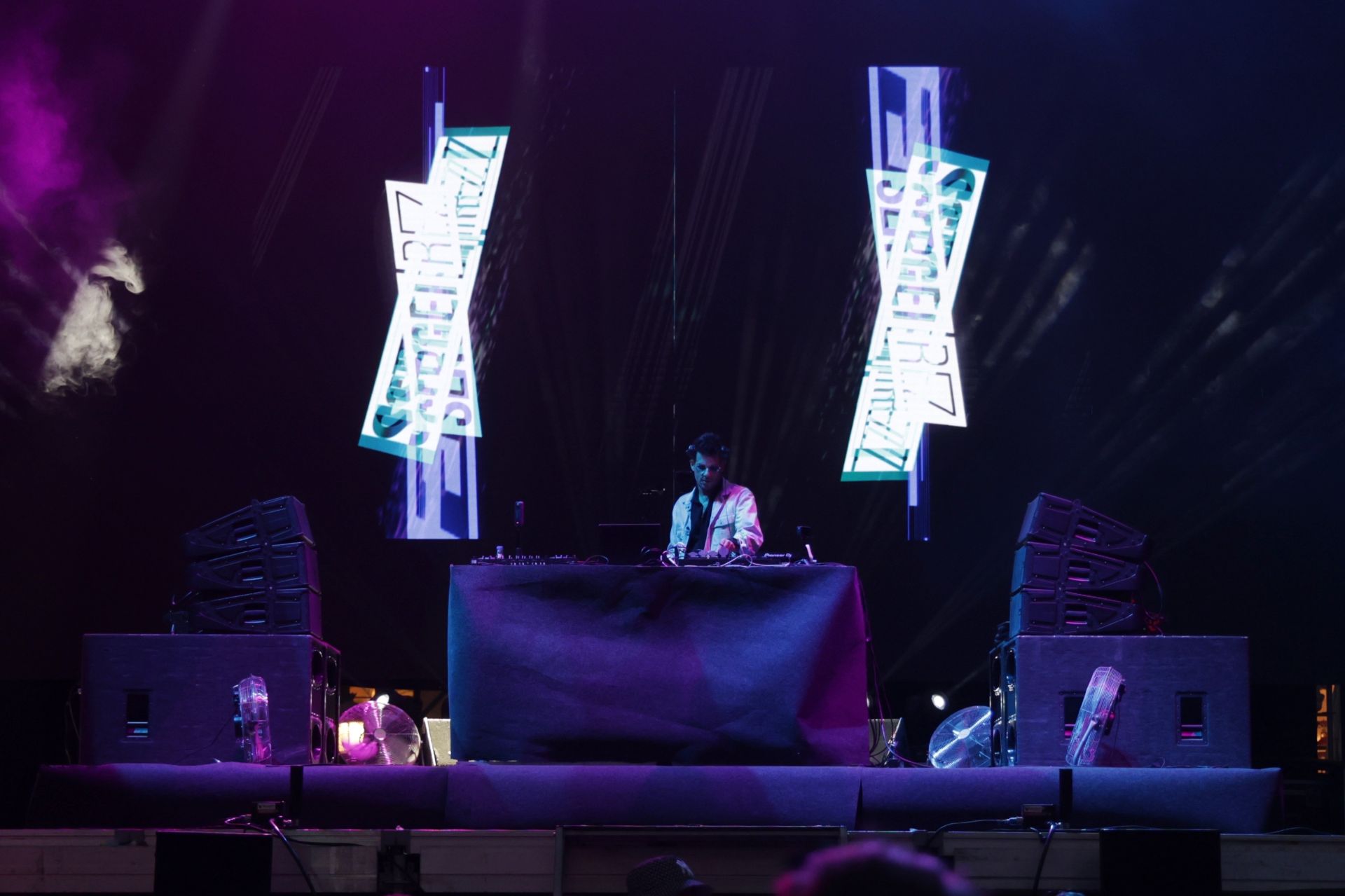 Los Dj&#039;s llenan de música la noche de Valladolid