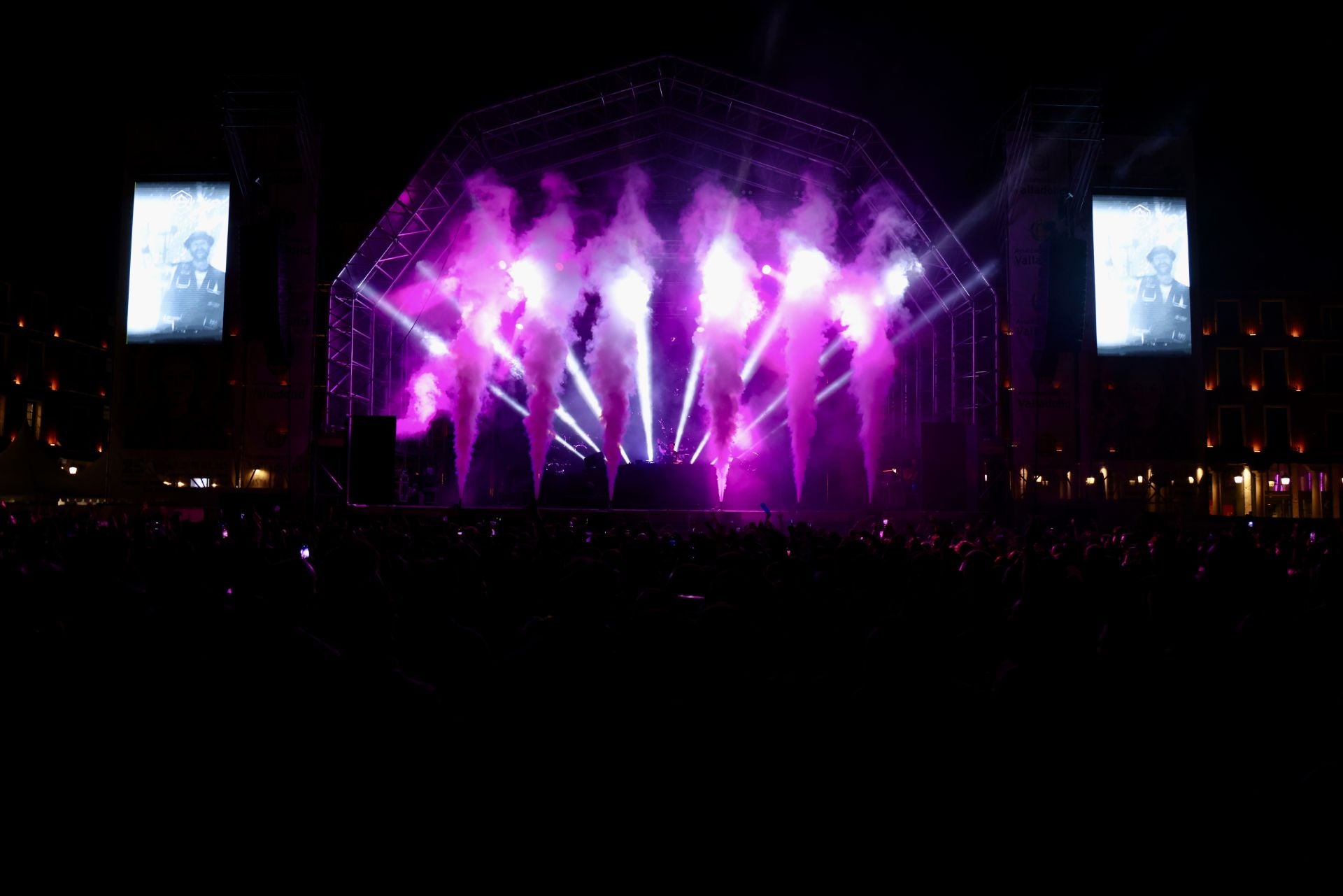Los Dj&#039;s llenan de música la noche de Valladolid