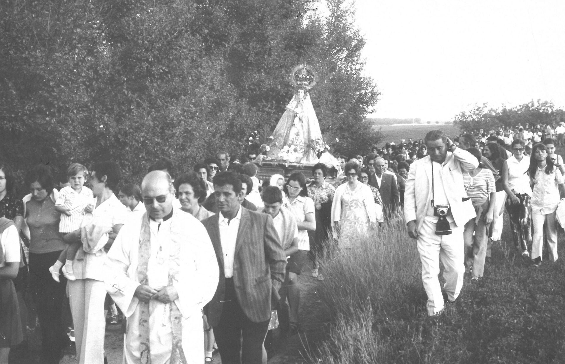 Procesión durante las fiestas del municipio. Septiembre de 1992.