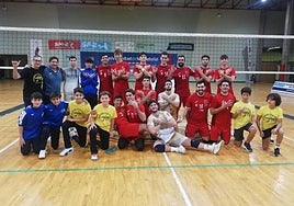 Integrantes del equipo senior del Valladolid Club Voleibol.