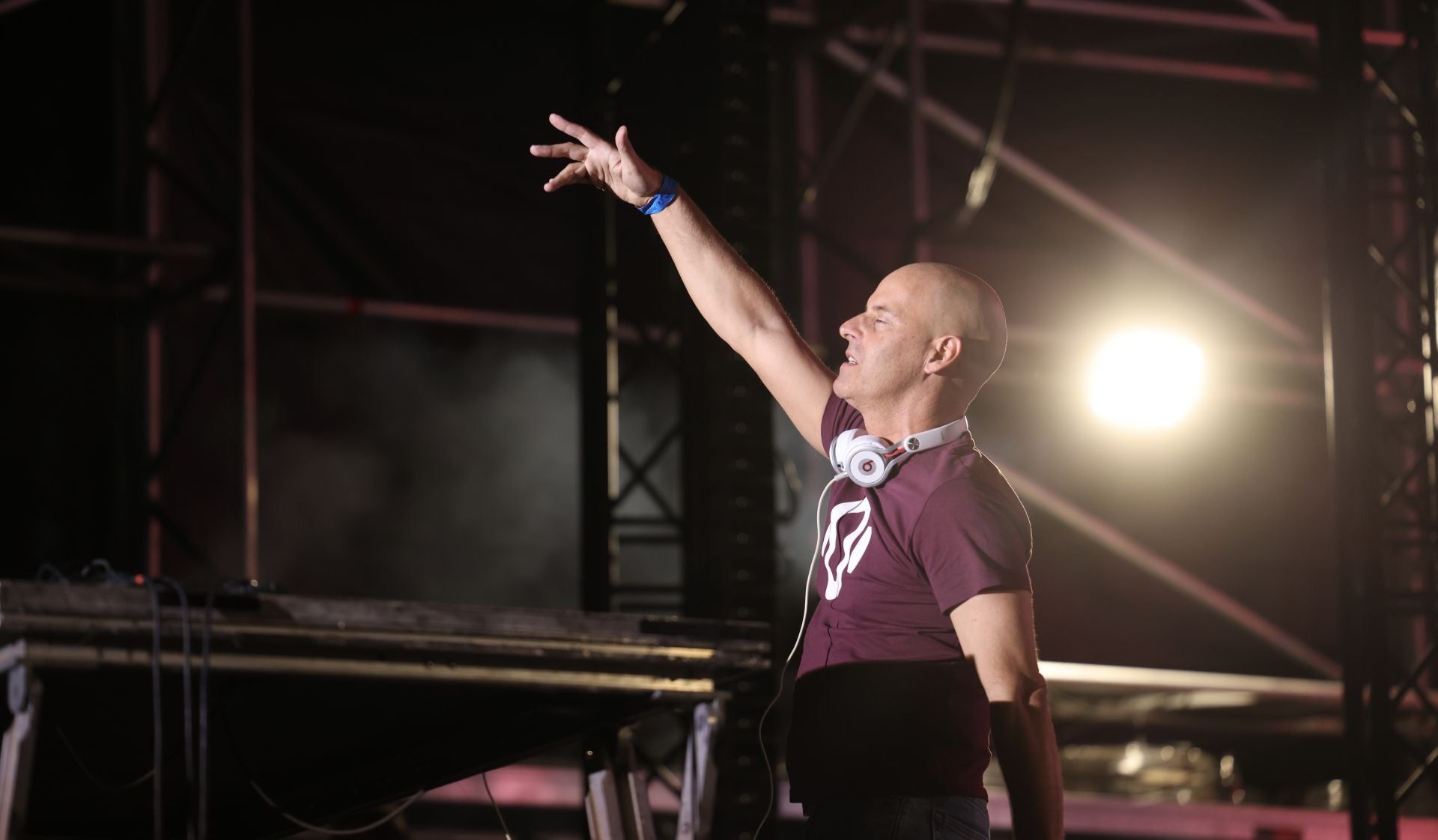 El Dj Oscarmina, telonero de Dani Fernández, en imágenes